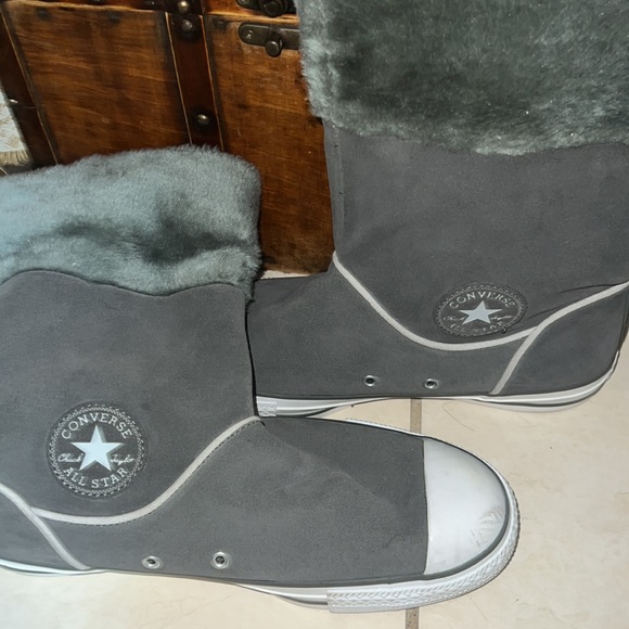 PO: Men converse - Picture 3 of 6